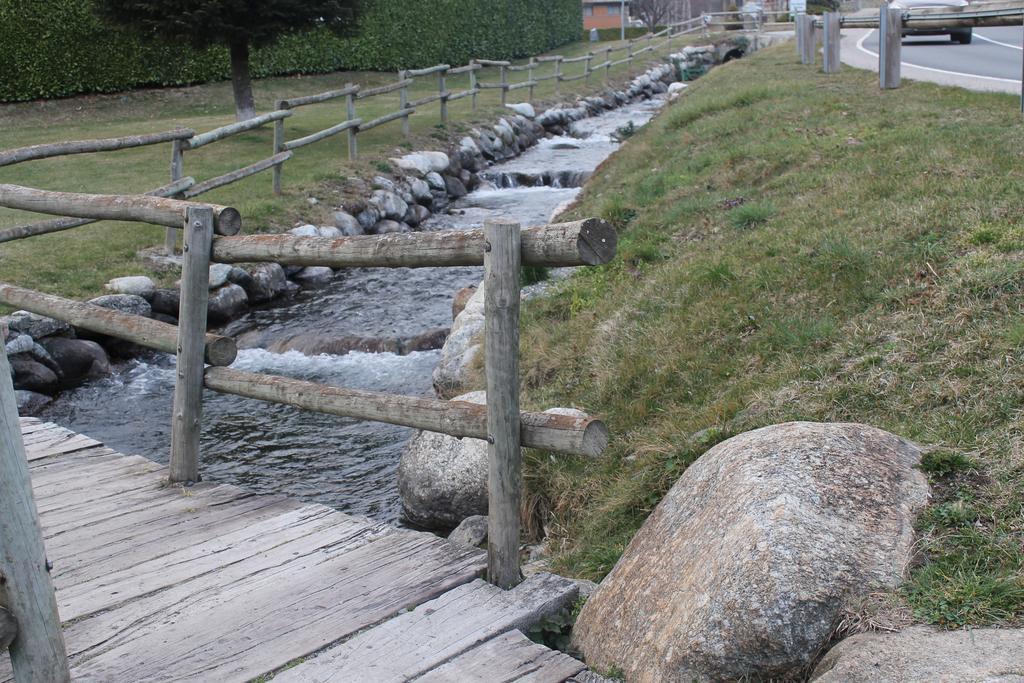 Apartament Torrent De La Barruda Lägenhet Vilallonga de Ter Exteriör bild